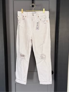 NWT DAZE Lover Boy Jeans Womens 29 White High Rise Boyfriend Organic Cotton